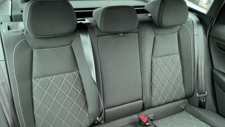 Skoda Karoq 1.5 TSI Sportline 5dr DSG Petrol Estate